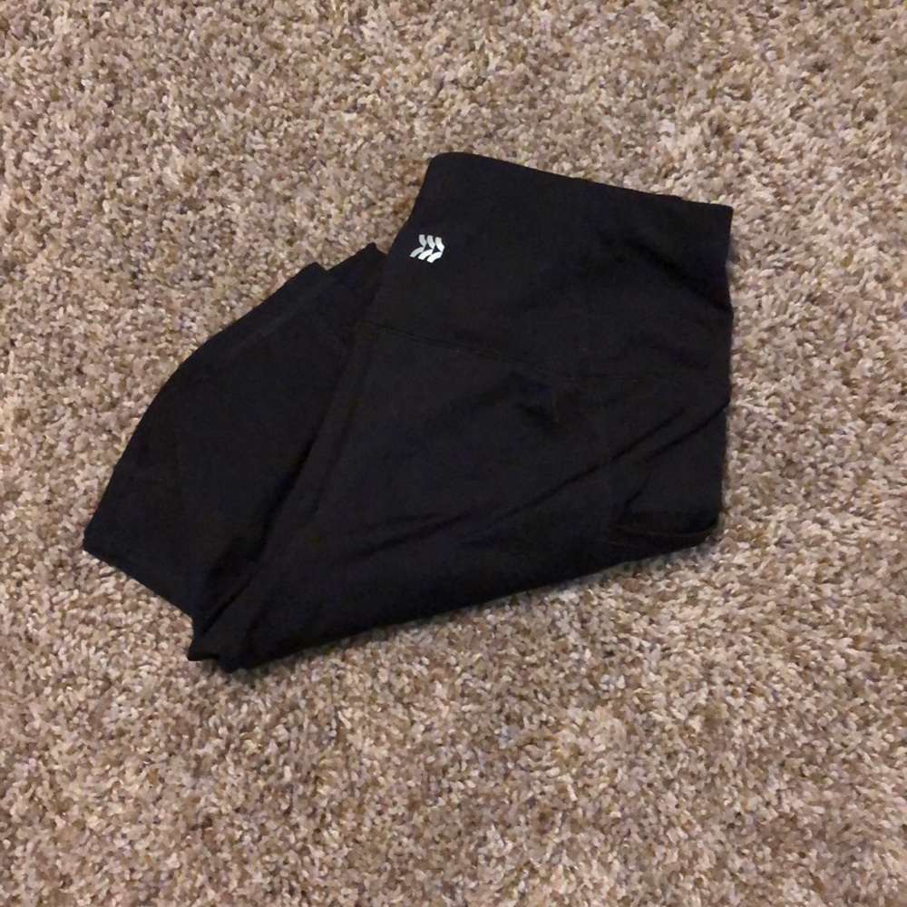 Bike shorts with side pockets